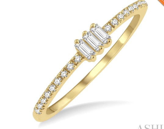 10K YG .20cttw Dia Round Baguette Petite Ring Main image