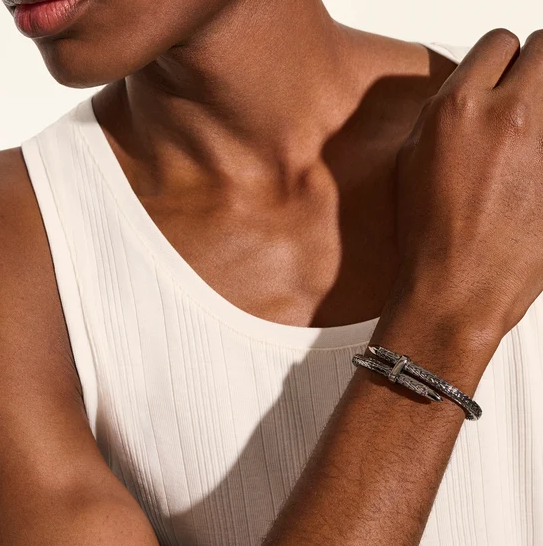 Dark Silver Spear Flex 5.5mm Bangle by John Hardy Secondary image