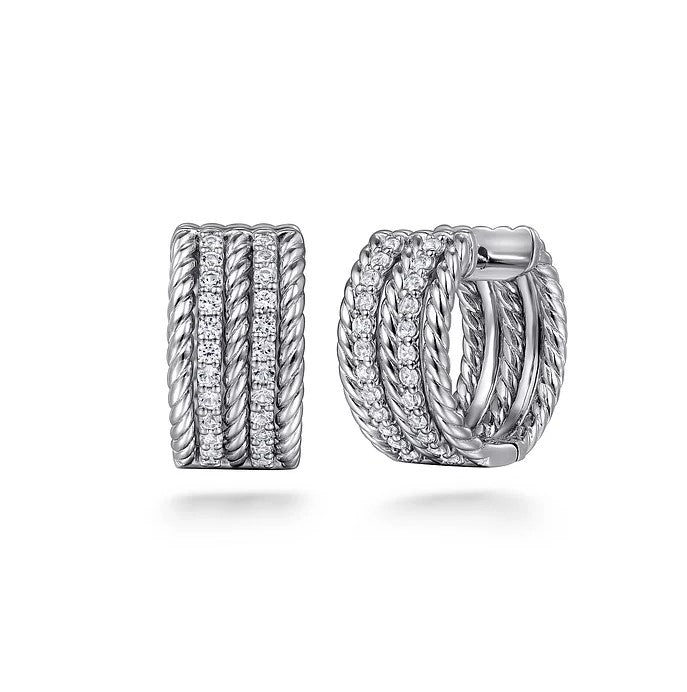 Sterling Silver .64cttw White Sapp Huggie Earrings by Gabriel NY

Serial No. S1768380
Size 15mm
White Sapphires = .64cttw
*Hampton Collection*