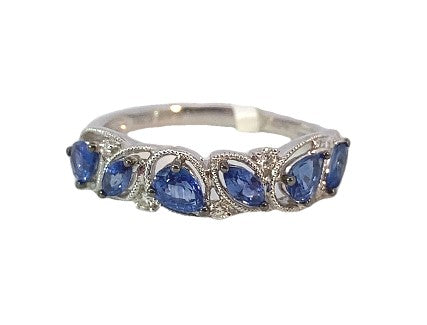 18K WG .87cttw Sapp & .06cttw Dia Vintage Inspired Band

6 Blue Sapphires (3 MQ + 3 PS) = .87cttw
5 Round Diamonds = .06cttw