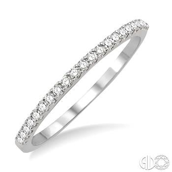 14K WG 1/5cttw Straight Line Diamond Band Main image