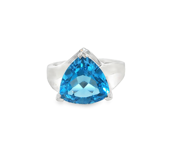 14K WG Effy Trillion Blue Topaz Ring *Estate Item Sold as is, Final Sale*