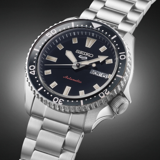 SEIKO 5 SPORTS SS AUTOMATIC BLACK DIAL