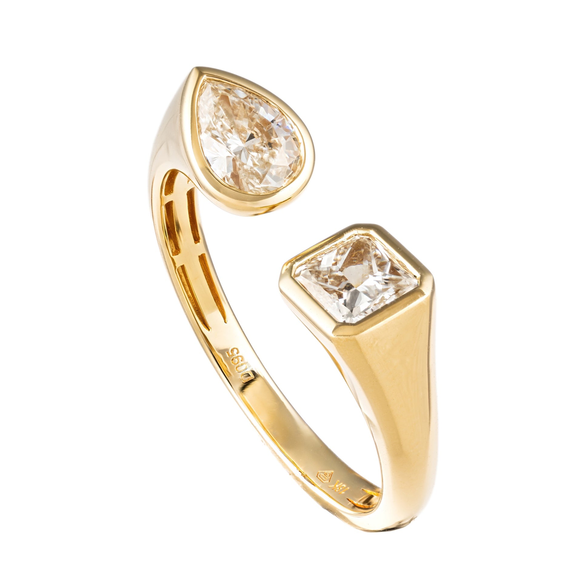 18K YG Bezel Set Pear & Radiant Diamond Open Tipped Band