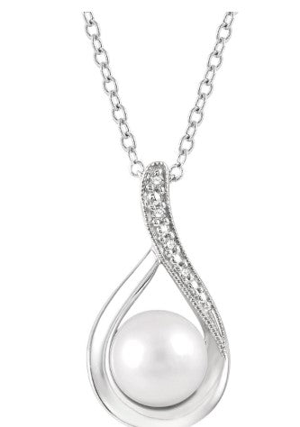 SS 7x7mm Pearl & .02cttw Diamond Pendant Necklace
