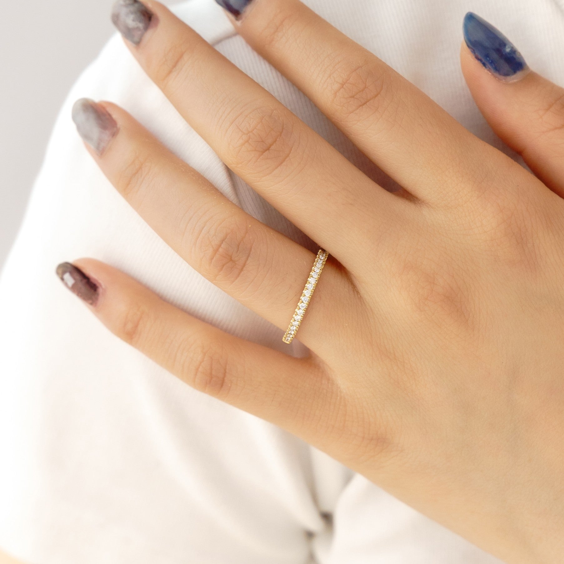 14K Yellow Gold 1/5cttw  Single Row Diamond Stackable Wedding Band