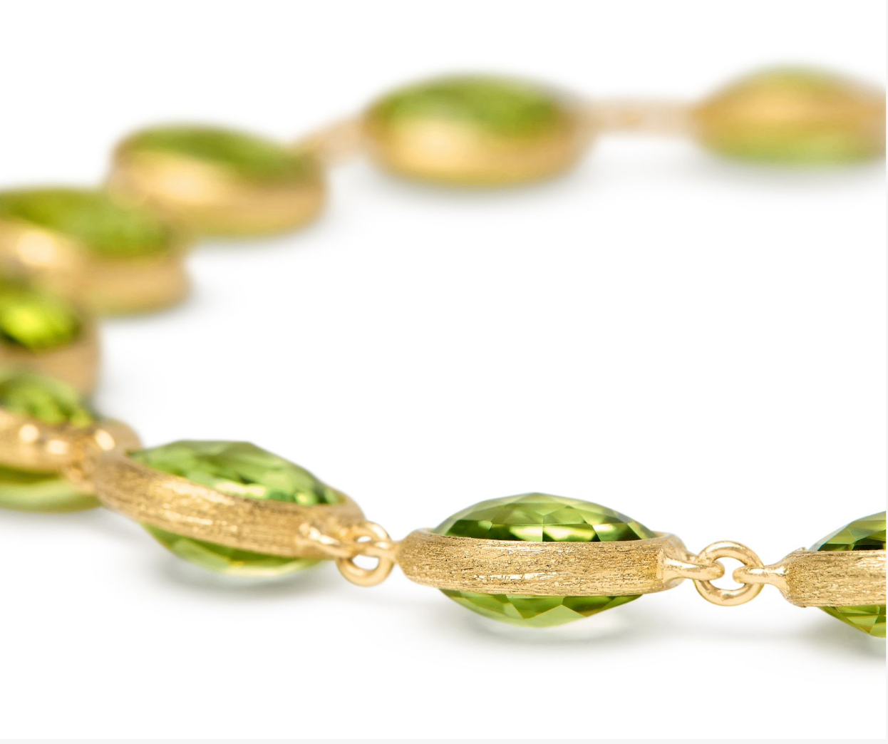 18K Yellow Gold Jaipur Bezel Set Peridot Bracelet by Marco Bicego Secondary image